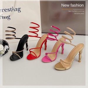 Nuevos Tacones Altos Estilo Serpiente Verano 2026, Estilo Ciberpunk y Hada, Tacones de Aguja Envolventes, Zapatos de Mujer para Exteriores de Tacón Extra Alto, Venta al por Mayor - Product Image 1