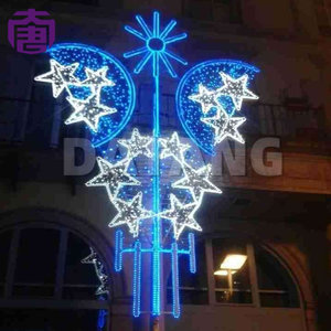 Lumières décoratives de poteau 2D imperméables pour les espaces publics de festivals de Noël d'hiver et les installations extérieures à long terme - Product Image 1