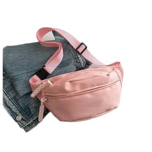 Bolso de Pecho de Nailon Rosa con Cierre de Cremallera, Bolso de Cintura Deportivo Casual Unisex para Atuendos Diarios, Verano 2025 - Product Image 1