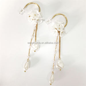 RE4635 orecchini pendenti con perle simulate nappa orecchini con petali di fiori gioielli da sposa per donna di moda - Product Image 3