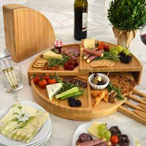 Planche à fromage ronde en bambou gravée sur mesure, plateau à charcuterie pivotant en bambou avec ensemble de couteaux - Product Image 3