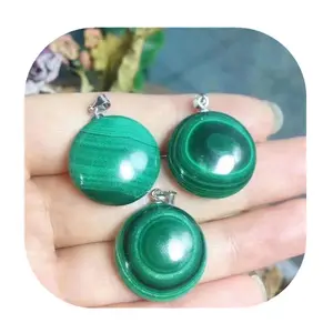 Nuovi arrivi Ciondoli in cristallo di cristallo di malachite verde con chiusura in argento naturale forma rotonda per regalo