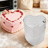 Neue Ankunft Herzförmige Kuchen Kragen Mousse Formen Kuchen Separator Gebäck Kit Kuchen Werkzeuge für Valentinstag Hochzeit Geburtstag