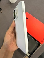 Smartphone OnePlus 15T 16 Go 1 To 50 MP avec objectif periscopique Zoom 3,5x Batterie 7500 mAh Charge 100W+50W pour revendeurs