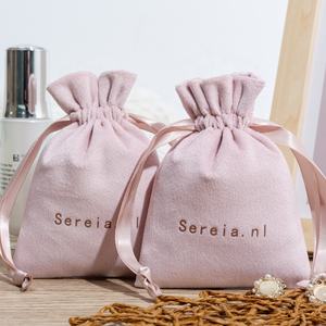 Petits sacs à cordon en velours <span class=keywords><strong>rose</strong></span> imprimés de logo personnalisé pour cadeaux pochette avec ruban pochette en velours pour <span class=keywords><strong>parfum</strong></span> - Product Image 1