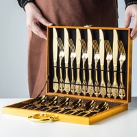 Ensemble de couverts de luxe en acier inoxydable baroque doré 24 pièces avec boîte cadeau, poli miroir, pour mariages, restaurants, cadeaux de Noël