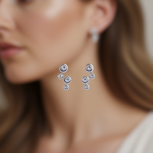 Orecchini a bottone placcati in oro bianco con strass rotondi in cristallo, design geometrico per gioielli da festa da donna, stile classico - Product Image 2