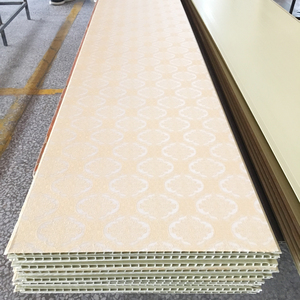 แผงติดผนังพีวีซีกว้าง600มม. แผงติดผนังพีวีซี3D พลาสติกโรงแรมทันสมัยวอลเปเปอร์กันน้ำ - Product Image 1