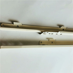 Chất lượng cao kem màu Châu Âu loại kẹp một ngăn kéo Runner với POM bánh xe - Product Image 3