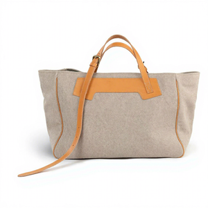 Sac de transport pour chien en toile imperméable de luxe, doublure en coton, poignées en cuir véritable, sangles réglables, fond amovible, portable - Product Image 1
