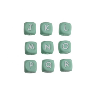 Cuentas de silicona alfabéticas de varios colores al por mayor, mordedor para bebé, cuentas de letras en inglés, cadena para chupete, cuentas molares hechas a mano de 12 mm - Product Image 6