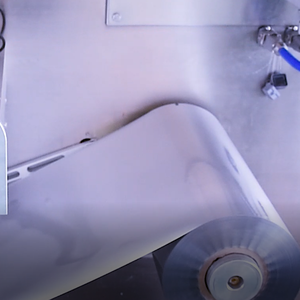 Machine de remplissage et d'emballage entièrement automatique HFFS Doypack Top Spout Pouch pour poudre pour <span class=keywords><strong>Capri</strong></span> <span class=keywords><strong>Sun</strong></span> Drinks Food Beverages Gear Core - Product Image 2