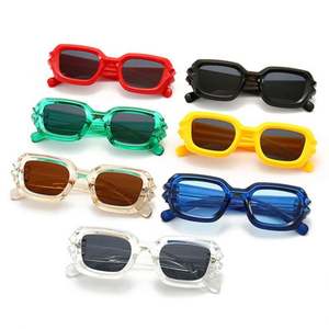 Lunettes de soleil carrées vintage tendance pour hommes, protection UV400, couleurs vives, style punk, pour femmes - Product Image 4