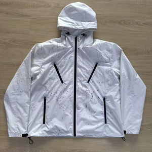 Fabricante de Chaquetas Rompevientos Personalizadas para Hombre para Correr Impermeables al Agua y la Lluvia Ligeras de Nailon Termorreactivas y Reflectantes para Exteriores - Product Image 3