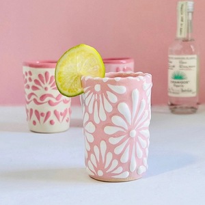 Copas de Cerámica para Tequila Estilo Taravilla Mexicana con Diseños Pintados a Mano - Product Image 2