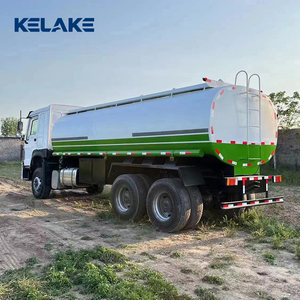 Camion-citerne Sinotruk Howo 15m3 20m3 pour le transport d'eau, camions-citernes d'eau d'occasion, dimensions - Product Image 4