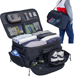 Sac de voyage organisateur de coffre de golf haut de gamme, grand espace de rangement pour accessoires et équipement de golf, 2 compartiments à chaussures avec bandoulière - Product Image 1