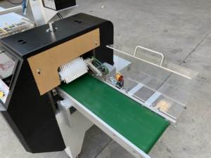 Tự động Biscuit dòng chảy gói gối loại bánh Waffle Biscuit Cookies máy đóng gói thực phẩm cho doanh nghiệp nhỏ - Product Image 2