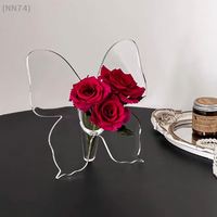 Vase de table en acrylique papillon style INS, ornement moderne et simple pour la maison, à des fins décoratives