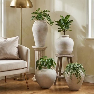 Grand <span class=keywords><strong>vase</strong></span> de sol vintage en argile/fer <span class=keywords><strong>pour</strong></span> décoration de jardin extérieur, pot de fleurs texturé antique <span class=keywords><strong>pour</strong></span> centre de table de mariage ou de maison - Product Image 3