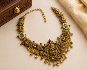 Collar Corto de Oro de 24K, 17.89 Gramos, Joyería India Tradicional Hecha a Mano para Mujer, para Bodas y Eventos Nupciales - Product Image 1