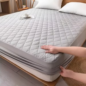 Nuovo stile all'ingrosso lenzuola impermeabili in poliestere 100% coprimaterasso di buona qualità coprimaterasso trapuntato biancheria da letto con gonna da letto - Product Image 1