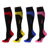 Chaussettes de sport respirantes en tricot avec logo personnalisé, pour marathon, course à pied, genouillères, séchage rapide, compression, pour femmes