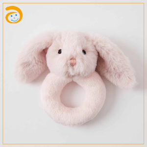 Hochet à main en peluche douce pour bébé, design original, <span class=keywords><strong>lapin</strong></span> ou ours mignon, hochet anneau en peluche, jouet sensoriel pour nouveau-né, cadeau - Product Image 3