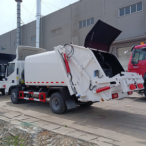 <span class=keywords><strong>Camion</strong></span> <span class=keywords><strong>poubelle</strong></span> à compression hydraulique FOTON 4*2 4.5cbm diesel de qualité supérieure avec réservoir d'eaux usées Vente d'usine d'origine en Chine - Product Image 4