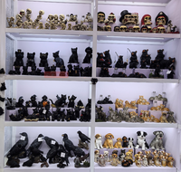 Figurine en résine personnalisée créative peinte à la main, couple d'ours noirs s'embrassant avec des roses, pour la décoration de la maison, du bureau ou de la table