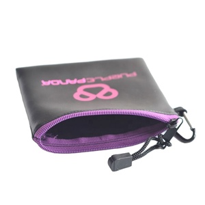 Étui à fermeture éclair en cuir PU souple noir avec logo personnalisé pour l'emballage des écouteurs - Product Image 6
