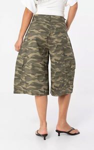 Pantalones Cortos Bermuda de Camuflaje de Algodón Sueltos para <span class=keywords><strong>Mujer</strong></span>, Estilo Cargo Utilitario con Cintura Ajustable, OEM/ODM por Fábrica China - Product Image 5