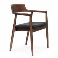 Fournisseur de meubles, chaise de salle à manger ergonomique de haute qualité avec accoudoirs, chaise de salle à manger en bois massif avec accoudoirs en bois