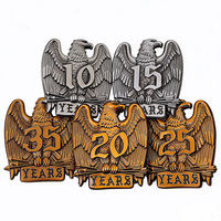 Badge commémoratif d'honneur en alliage de zinc gravé en 3D, personnalisé en usine, avec aigle, broche, épingle de revers en émail souple ou dur sur mesure