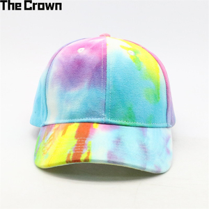 Casquette de baseball à 6 panneaux avec logo personnalisé, effet tie-dye, visière incurvée, motif arc-en-ciel psychédélique, multicolore, streetwear, vente en gros - Product Image 1