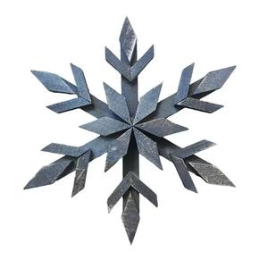 Ornements d'arbre de Noël en fer flocon de neige métallique festif suspendus décor de Noël au prix de gros - Product Image 1