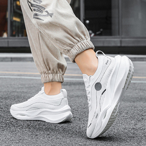 Chaussures de course décontractées pour hommes, en maille, tissu doux, semelle amortissante, design géométrique, basses, à lacets, pour le jogging en extérieur - Product Image 5