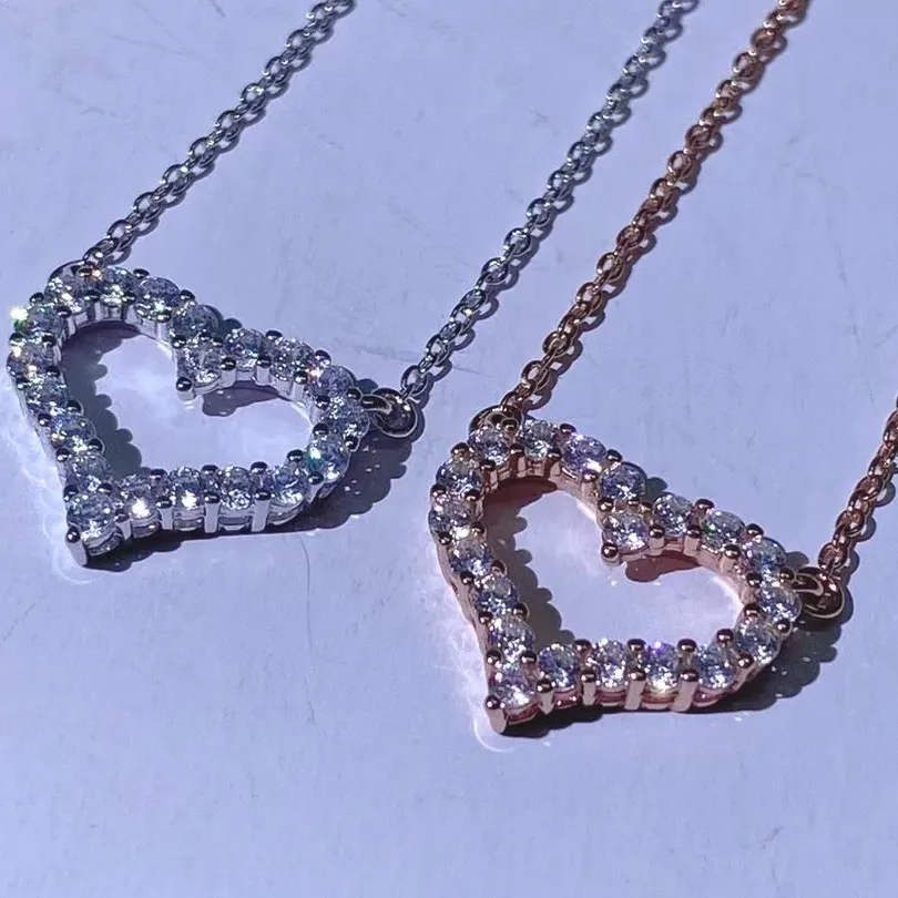 Tiffanyrefficial website 18K Platinum Love Diamond Necklace heart-shaped pendant light luxury collarbone chain Valentine&#039;s