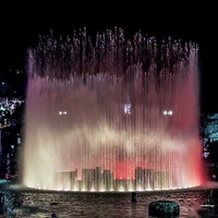 Fontaine Moderne en Acier Inoxydable avec Anneaux de Pulvérisation, Fontaine Musicale Programmable pour Piscine Extérieure, Fontaine Dansante pour Décoration