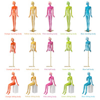 Mannequin féminin demi-corps/entier en velours coloré, modèle de présentation de vêtements avec bras en bois colorés