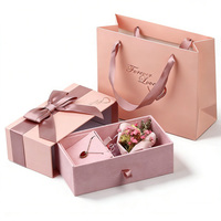 Boîte cadeau personnalisée pour la Saint-Valentin, avec impression de roses, parfums, cosmétiques