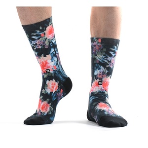 Venta al por mayor blanco en blanco <span class=keywords><strong>foto</strong></span> personalizada 360 logotipo Digital impresión 3D <span class=keywords><strong>calcetines</strong></span> impresos mujeres <span class=keywords><strong>con</strong></span> diseño personalizado - Product Image 2