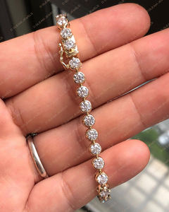 สร้อยข้อมือเทนนิสเงินแท้ 925 คุณภาพสูง ดีไซน์คลาสสิก ประดับเพชรโมอิสซาไนต์ทรงโซลิแทร์ 30 เม็ด น้ำหนัก 9.00 กะรัต เหมาะสำหรับใส่ไปงานปาร์ตี้ ของขวัญสุดพิเศษ - Product Image 3