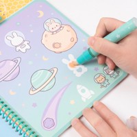 Livre de coloriage magique réutilisable et personnalisable avec stylo à eau, activité de dessin sans désordre pour les enfants, cadeau d'anniversaire