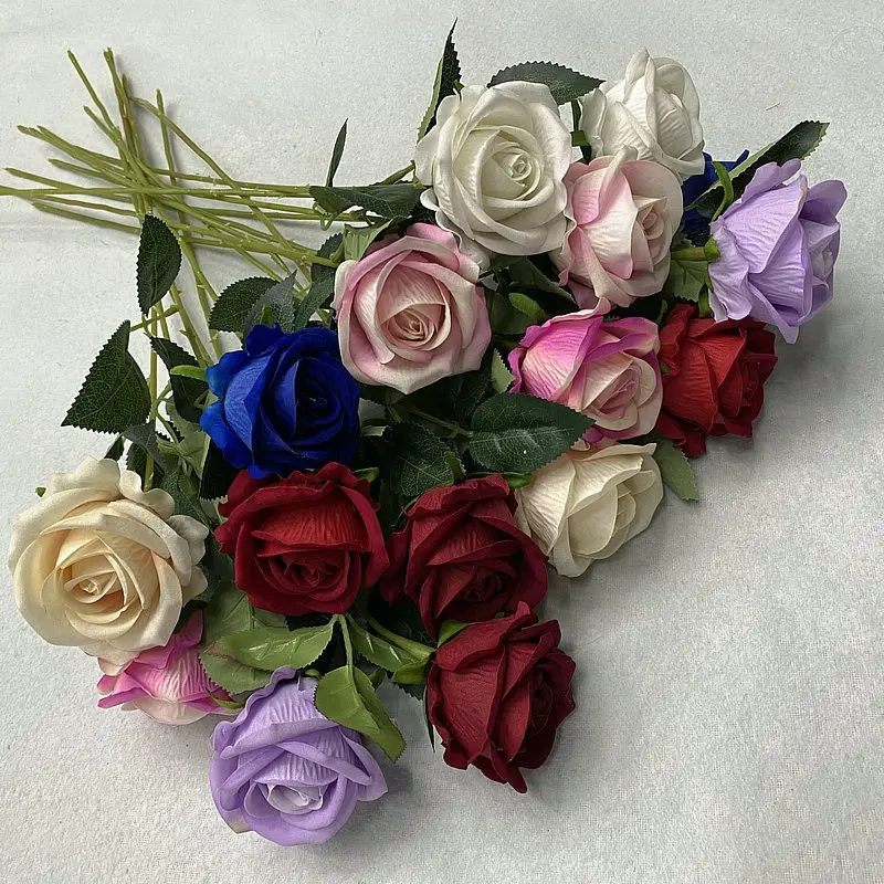 Flores artificiales de terciopelo, seda de estilo europeo, rosas rojas, blancas y rosas, para boda, precio al por mayor, 2022