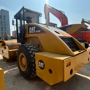 Rouleau compresseur à double tambour CAT CS-683E avec moteur hybride/diesel, puissance de 129 kW, poids de 18 800 kg - Product Image 5