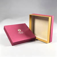 Caja de Regalo Rígida Color Vino Tinto Personalizada con Logotipo en Dorado, Caja de Embalaje Cuadrada de Cartón para Regalos y Recuerdos Universitarios