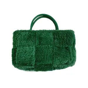 Großhandel Anpassen Kunst pelz Winter Einkaufstasche Koreanische Massiv wolle Handtaschen Handmade Weave Einkaufstaschen Plüsch Damen Taschen