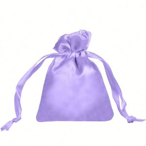 Pochettes en satin de soie réutilisables 10x15cm avec cordon de serrage et logo personnalisé pour mariage, emballage de bijoux et cadeaux promotionnels - Product Image 4
