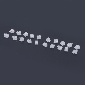 Ortodonzia dentale staffe autoleganti in ceramica roth - Product Image 2